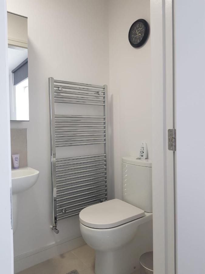 Barnoaks House - Private Room Ensuite Bathroom Homestay Дъблин Екстериор снимка
