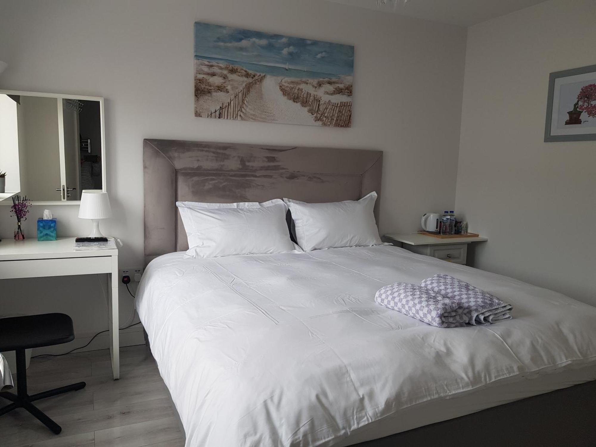 Barnoaks House - Private Room Ensuite Bathroom Homestay Дъблин Екстериор снимка